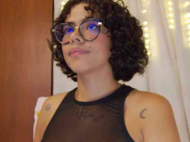 MarilynStone webcam