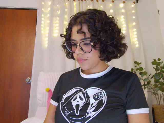 MarilynStone webcam