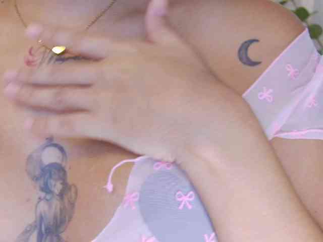 MarilynStone webcam