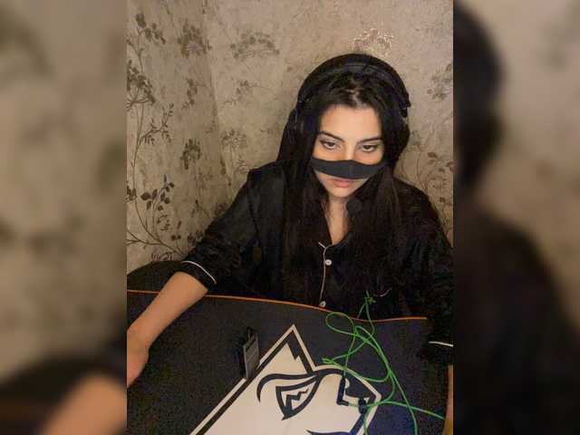 aloeloea live cam on BongaCams