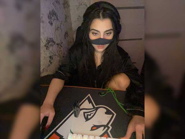 aloeloea's BongaCams show and profile