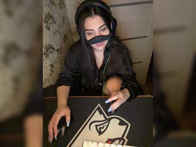 aloeloea's BongaCams show and profile