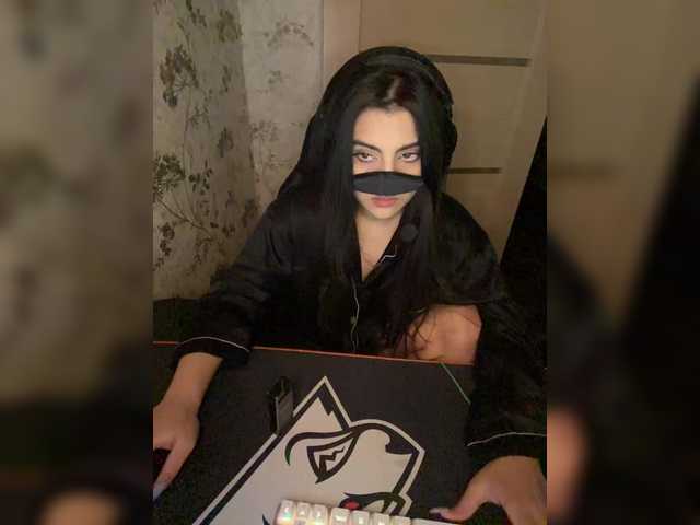 aloeloea's BongaCams show and profile