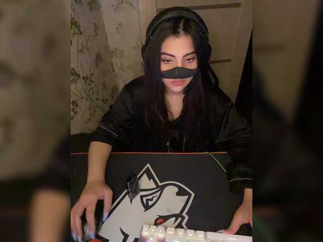 aloeloea's BongaCams show and profile