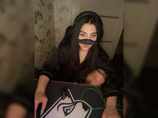 aloeloea's BongaCams show and profile