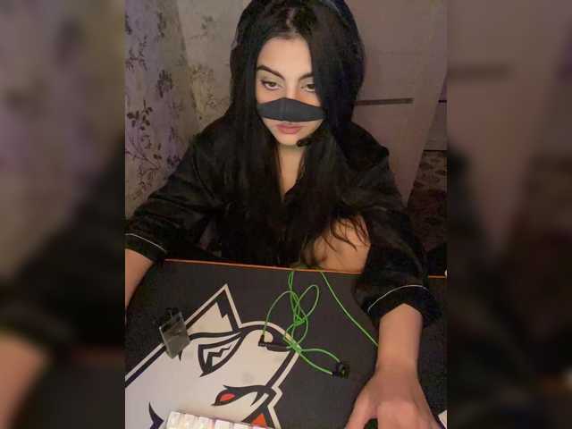 aloeloea's BongaCams show and profile