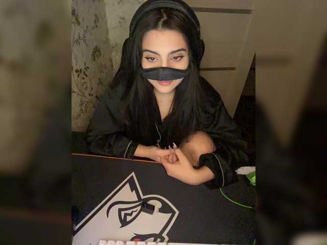 aloeloea's BongaCams show and profile