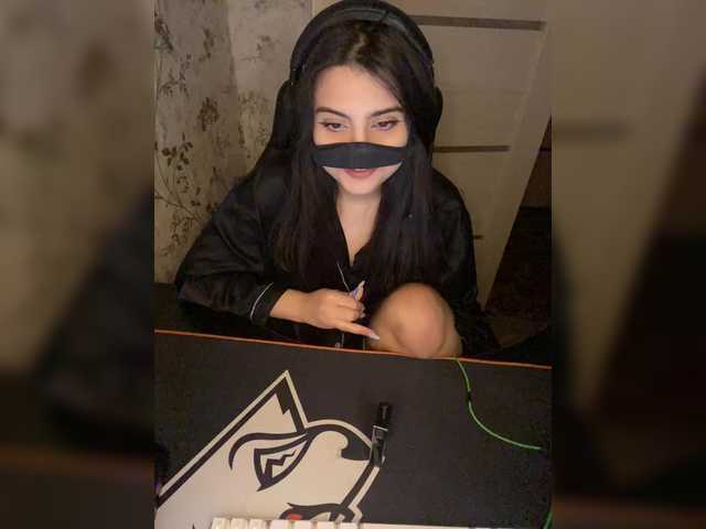 aloeloea's BongaCams show and profile