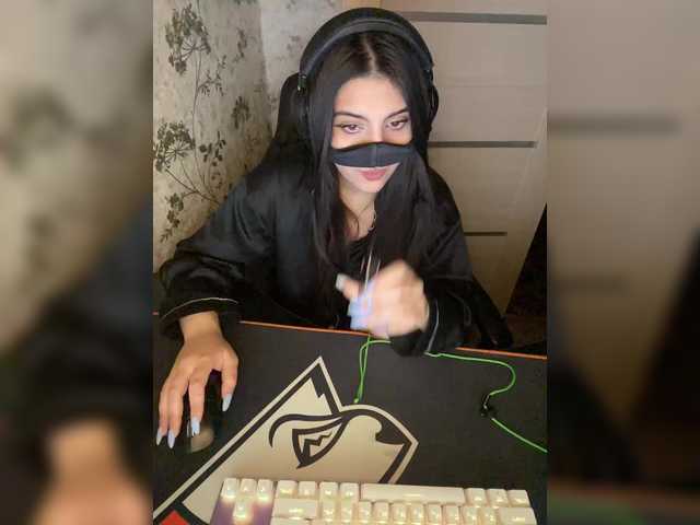 aloeloea's BongaCams show and profile