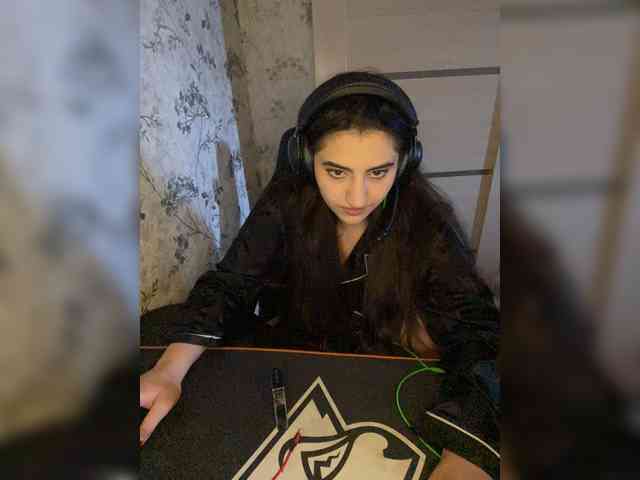 aloeloea Live Webcam on BongaCams