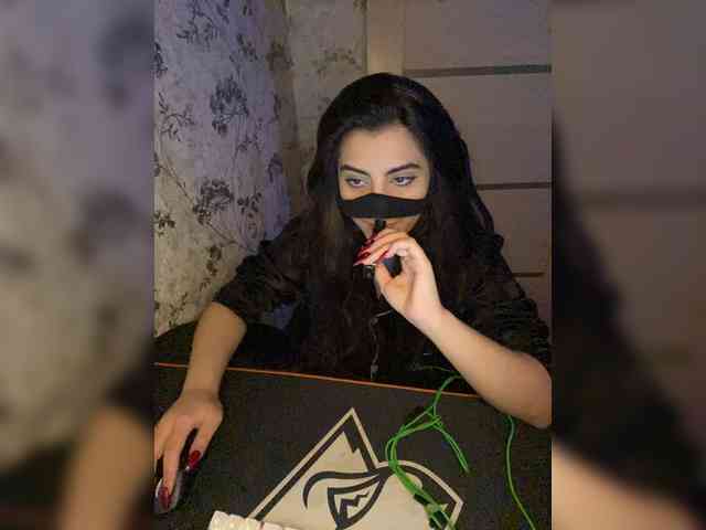 aloeloea Live Webcam on BongaCams