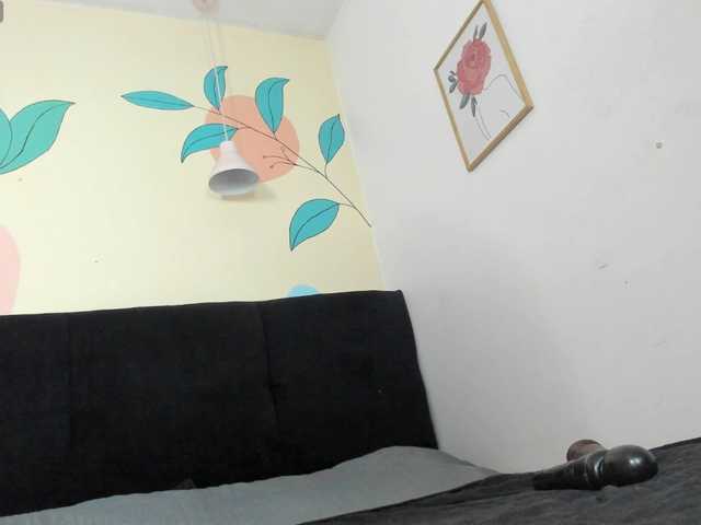 AlondraZaens live cam