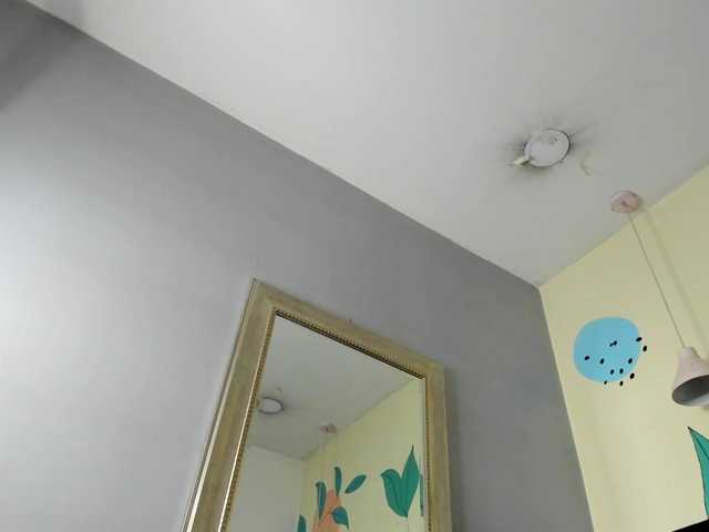 AlondraZaens live webcam show