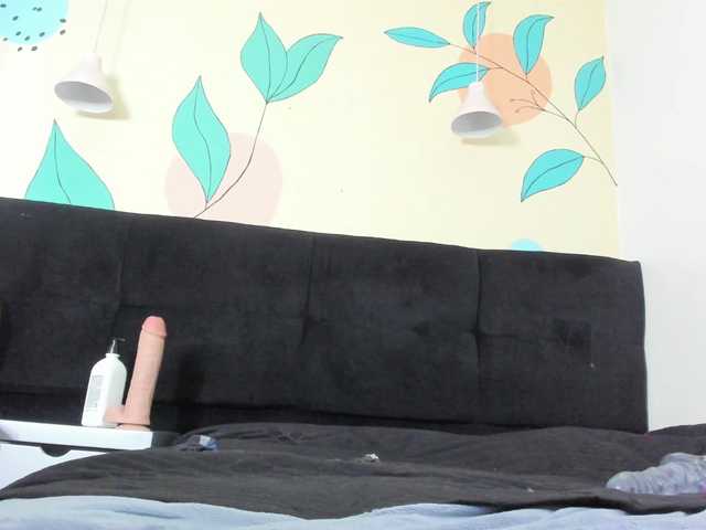 AlondraZaens live webcam show