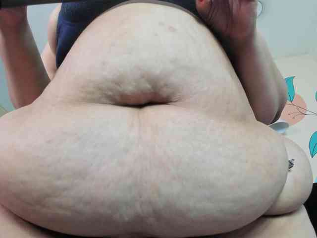 AlondraZaens webcam
