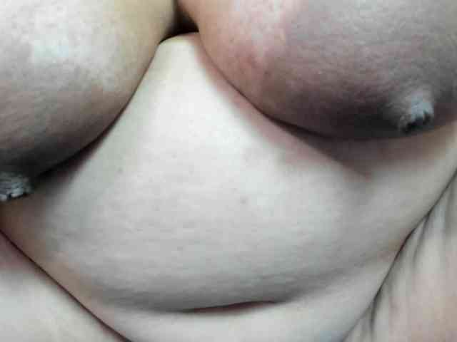 AlondraZaens webcam