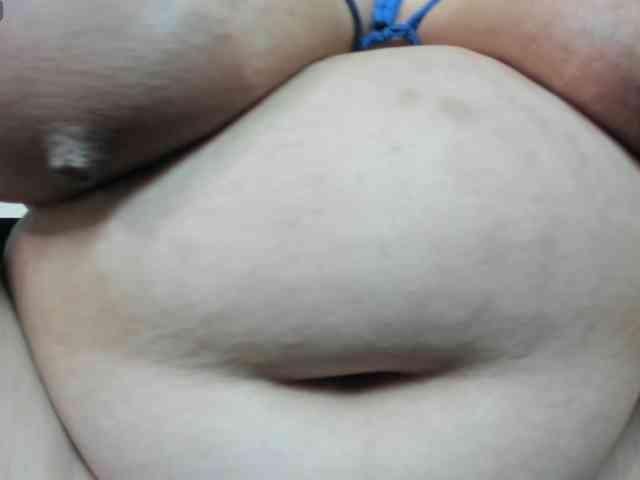AlondraZaens webcam