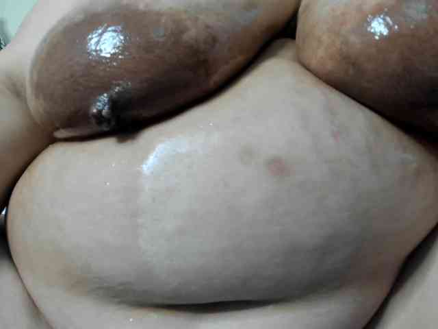 AlondraZaens webcam
