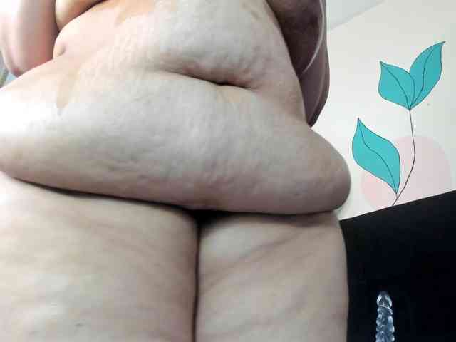 AlondraZaens webcam
