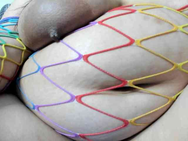 AlondraZaens webcam