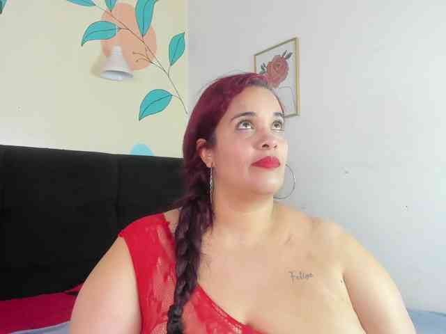 AlondraZaens webcam