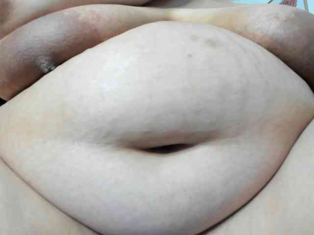 AlondraZaens webcam