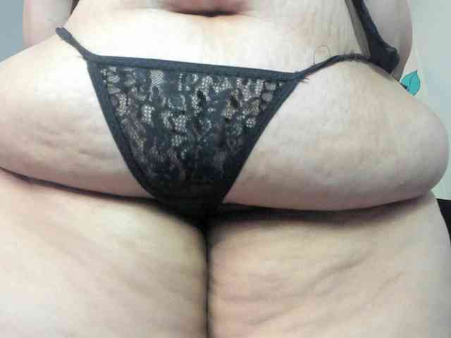 AlondraZaens webcam