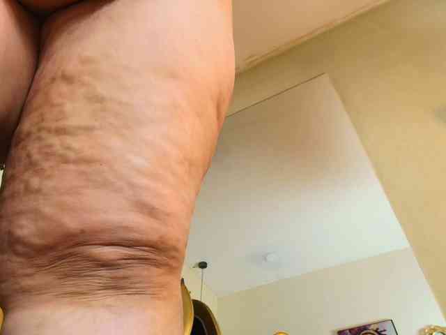 AlondraZaens webcam