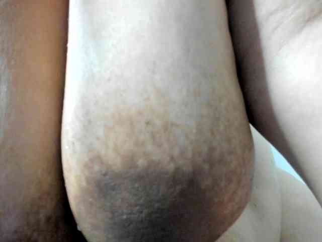 AlondraZaens webcam