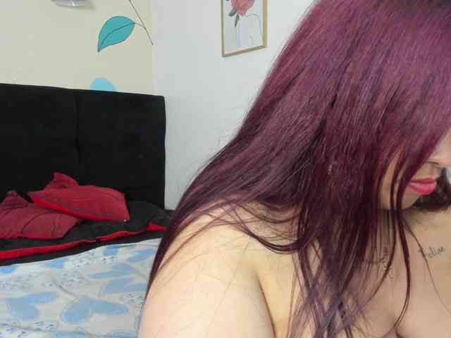 AlondraZaens webcam