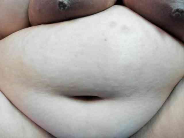 AlondraZaens webcam