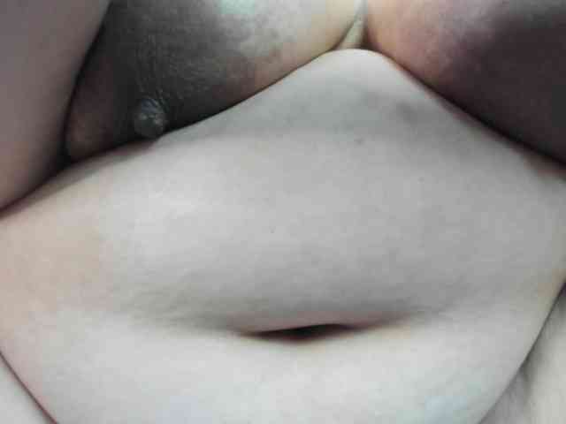 AlondraZaens webcam