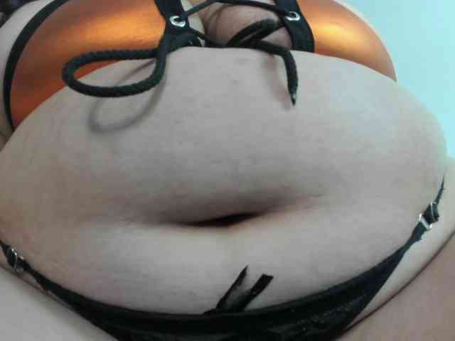 AlondraZaens webcam
