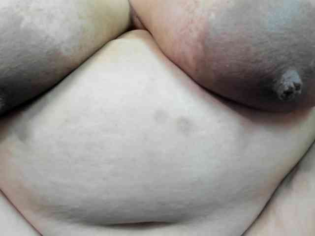 AlondraZaens webcam