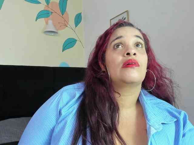 AlondraZaens webcam