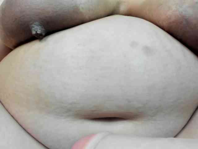AlondraZaens webcam