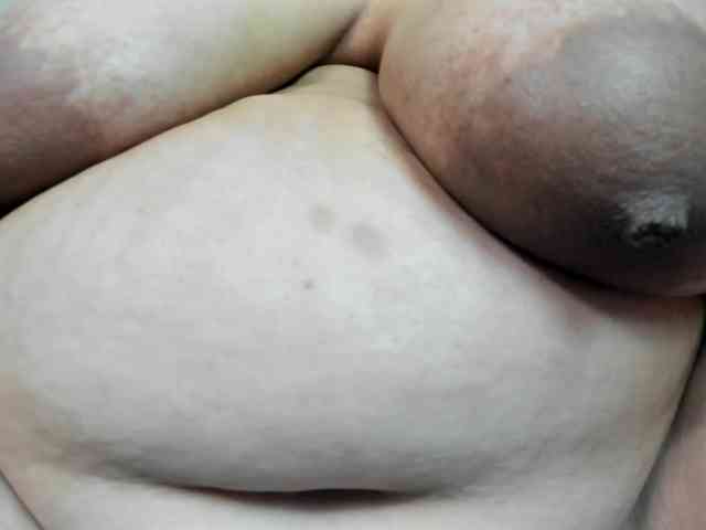 AlondraZaens webcam