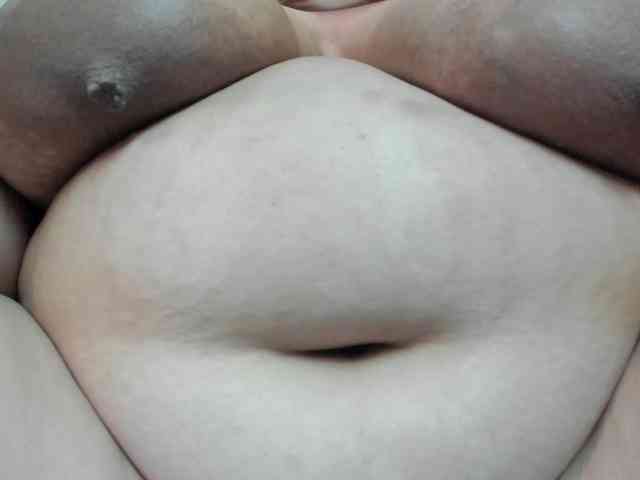 AlondraZaens webcam