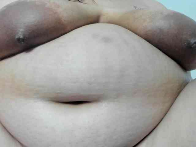 AlondraZaens webcam