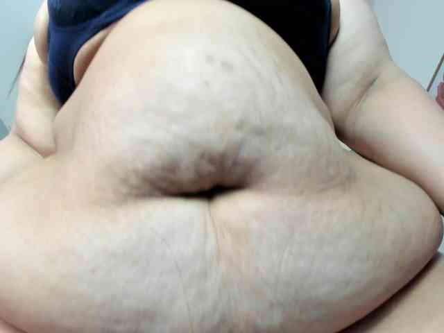 AlondraZaens webcam