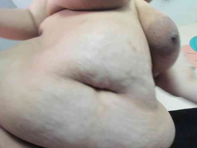AlondraZaens webcam