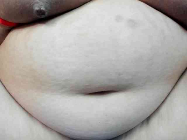 AlondraZaens webcam