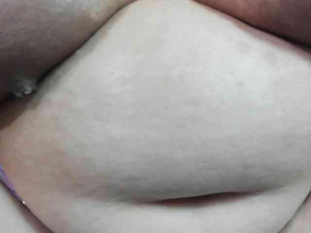 AlondraZaens webcam