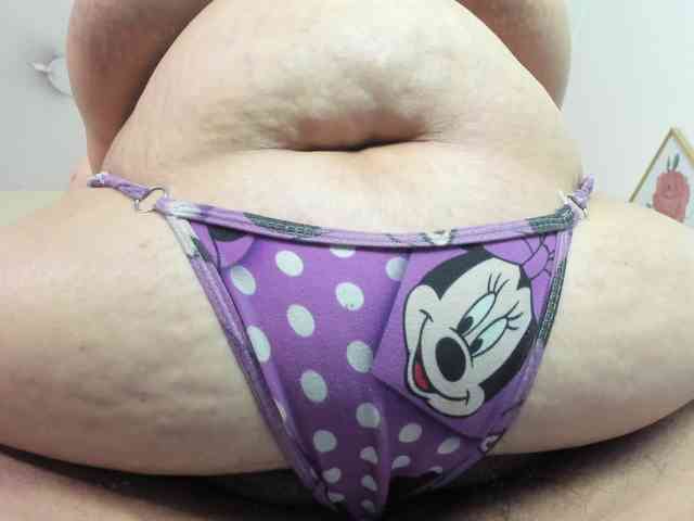 AlondraZaens webcam