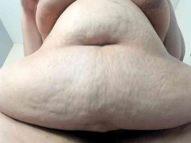 AlondraZaens webcam