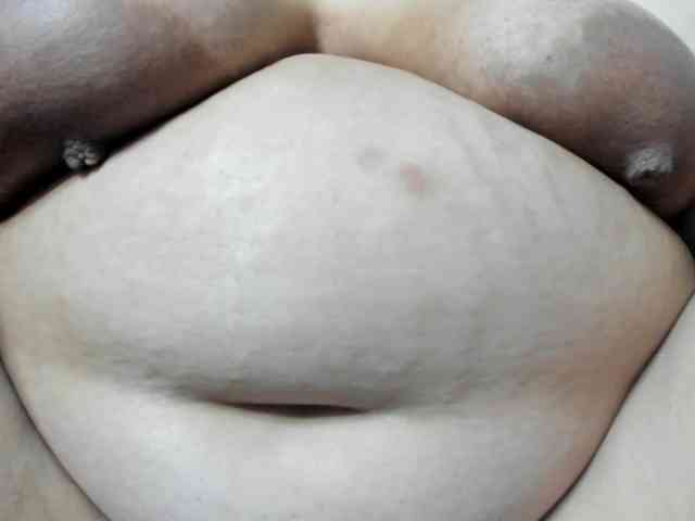AlondraZaens webcam