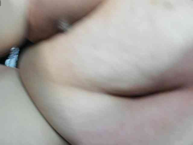 AlondraZaens webcam