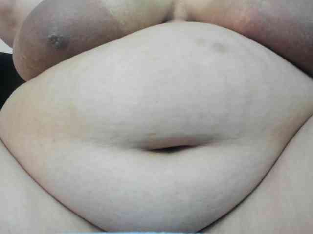 AlondraZaens webcam