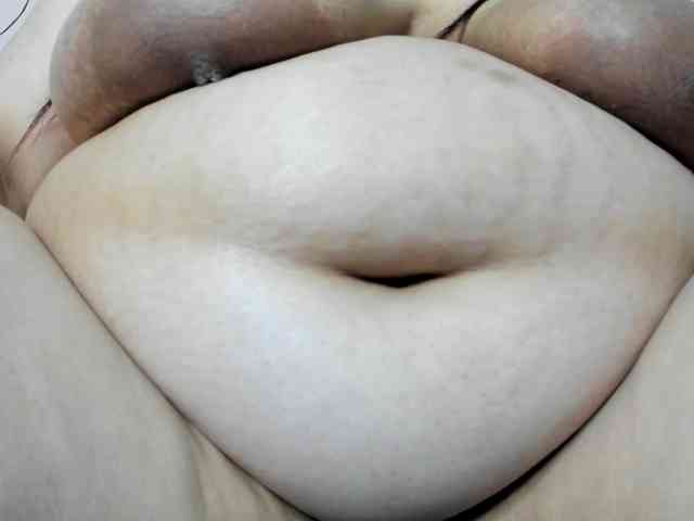 AlondraZaens webcam