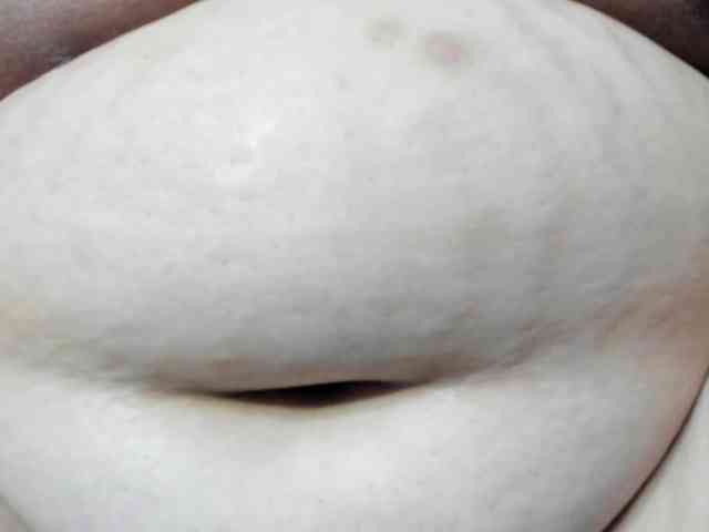 AlondraZaens webcam